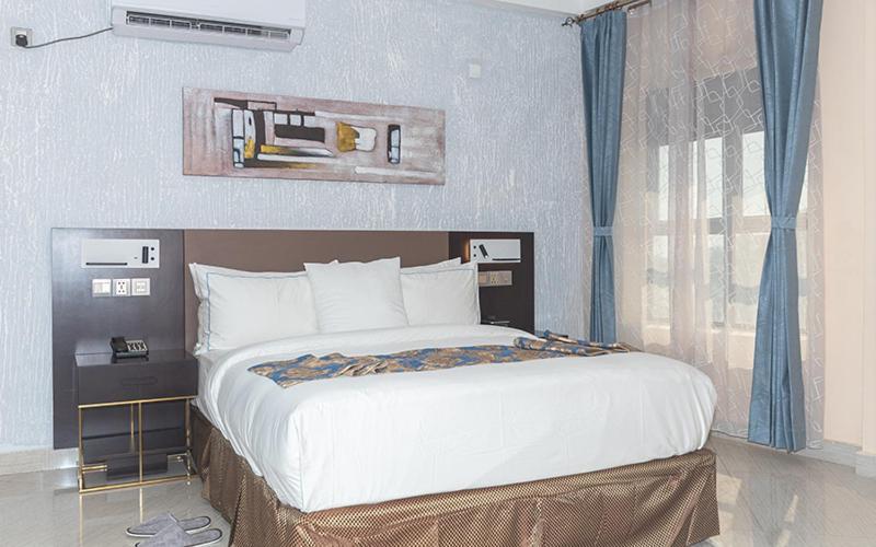 Hotel Le Figaro Douala Esterno foto