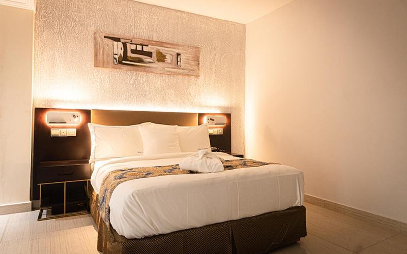 Hotel Le Figaro Douala Esterno foto