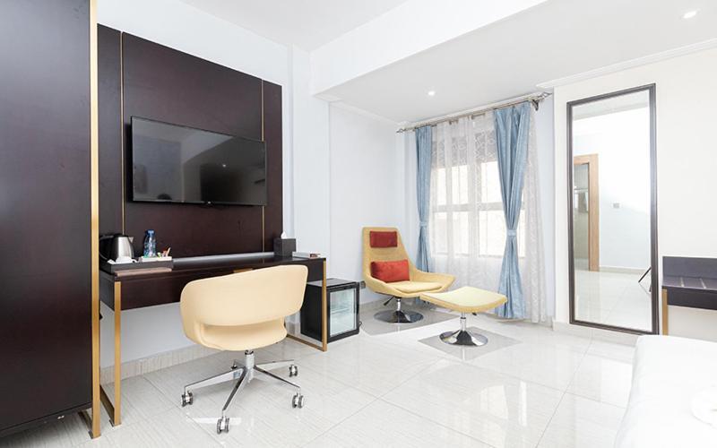 Hotel Le Figaro Douala Esterno foto